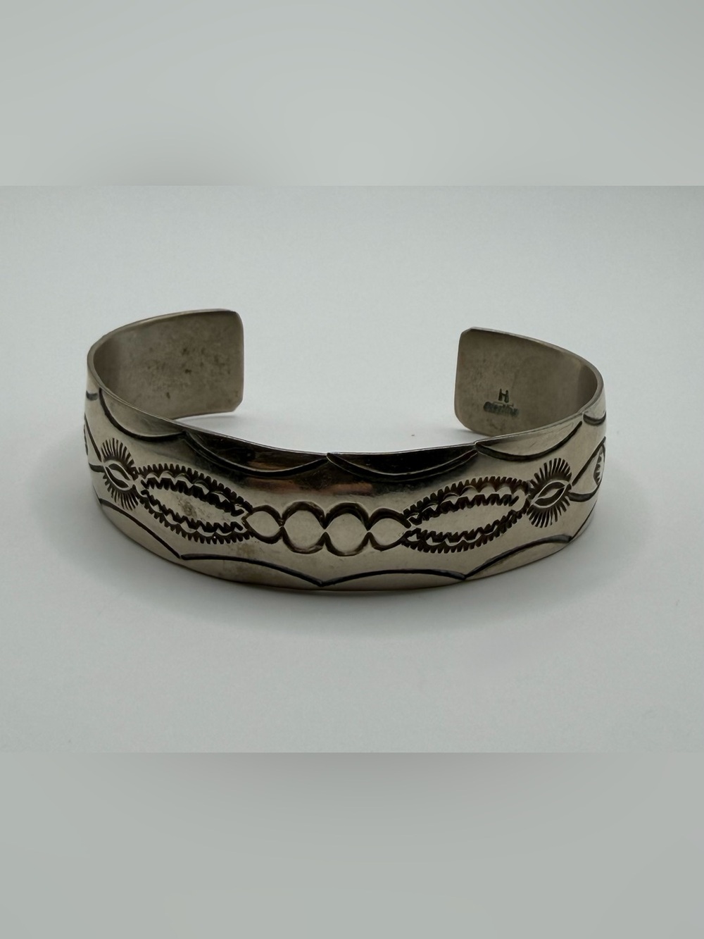 Vintage Native American Signed Sterling Silver 925 Cuff Bracelet